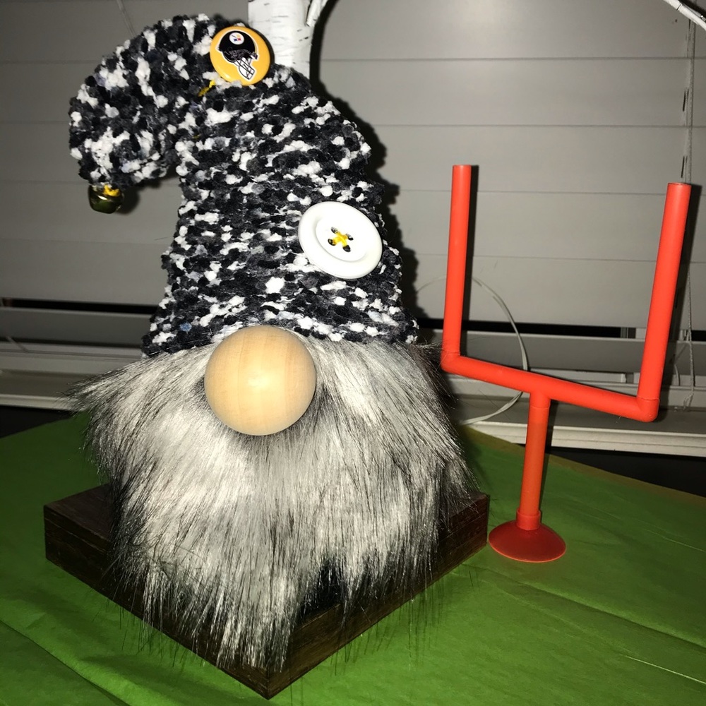 Gnome Steelers theme